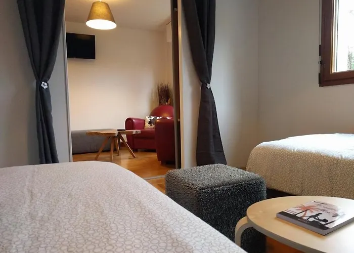 G1 Dans Avec Jardin, Proche Des Thermes Apartment *